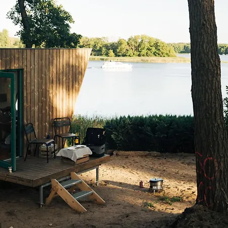 Tiny & Schwedenhaeuser Ahoi Camp Canow