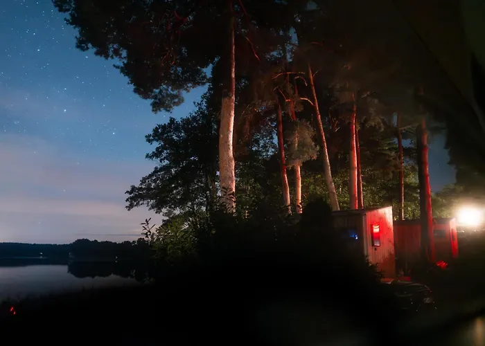 Kemping Tiny & Schwedenhaeuser Ahoi Camp Canow Wustrow